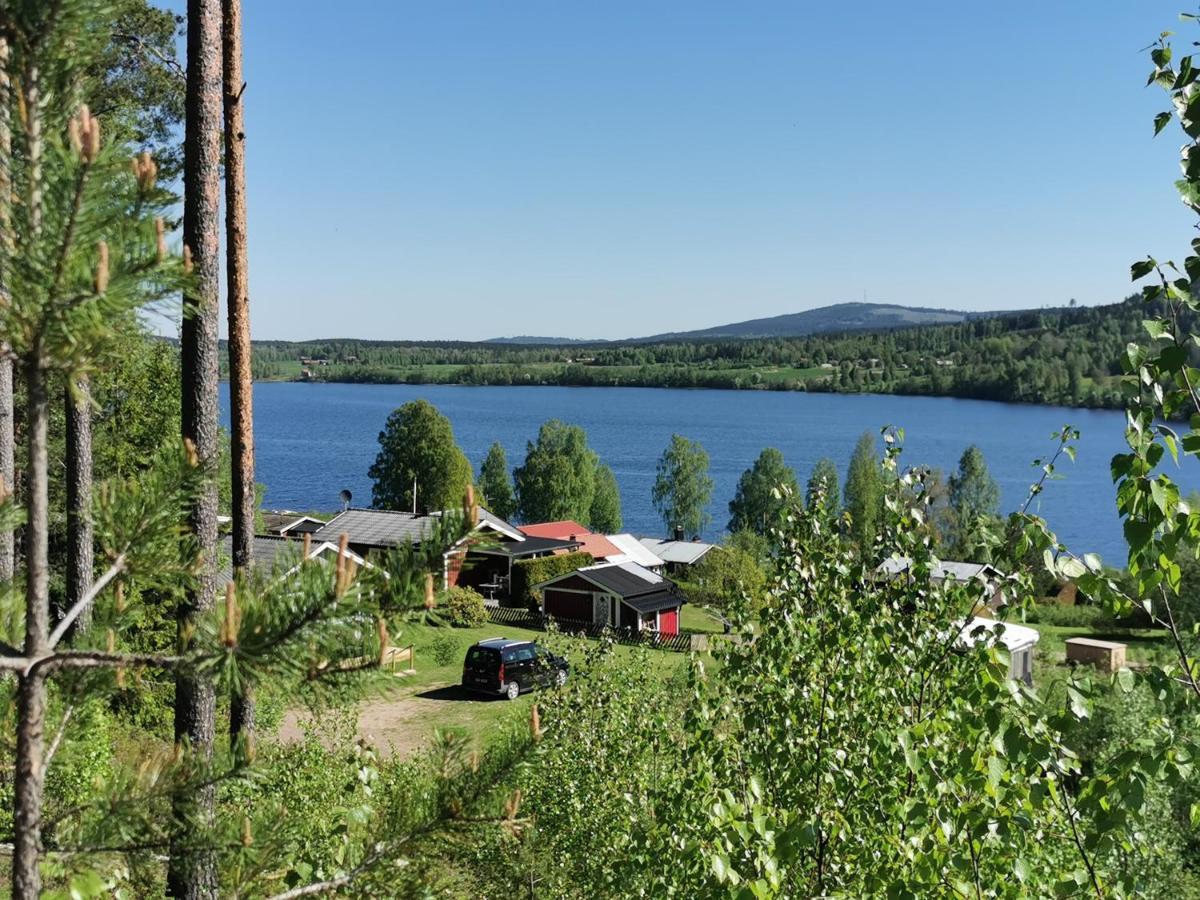 Stuga Solbacken Naera Radasjoen Villa Buitenkant foto